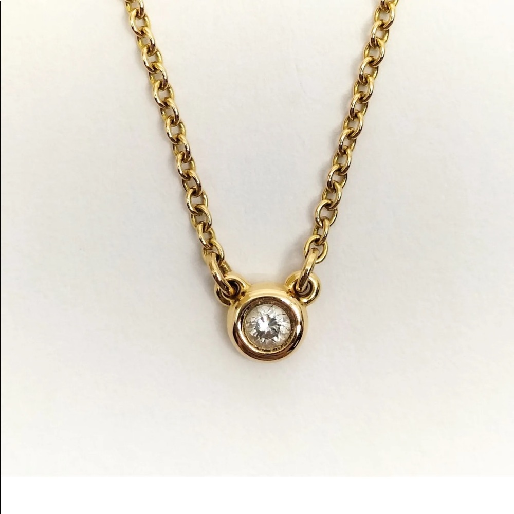 Tiffany & Co. Elsa Peretti®
Diamonds by the Yard® Single Diamond Pendant